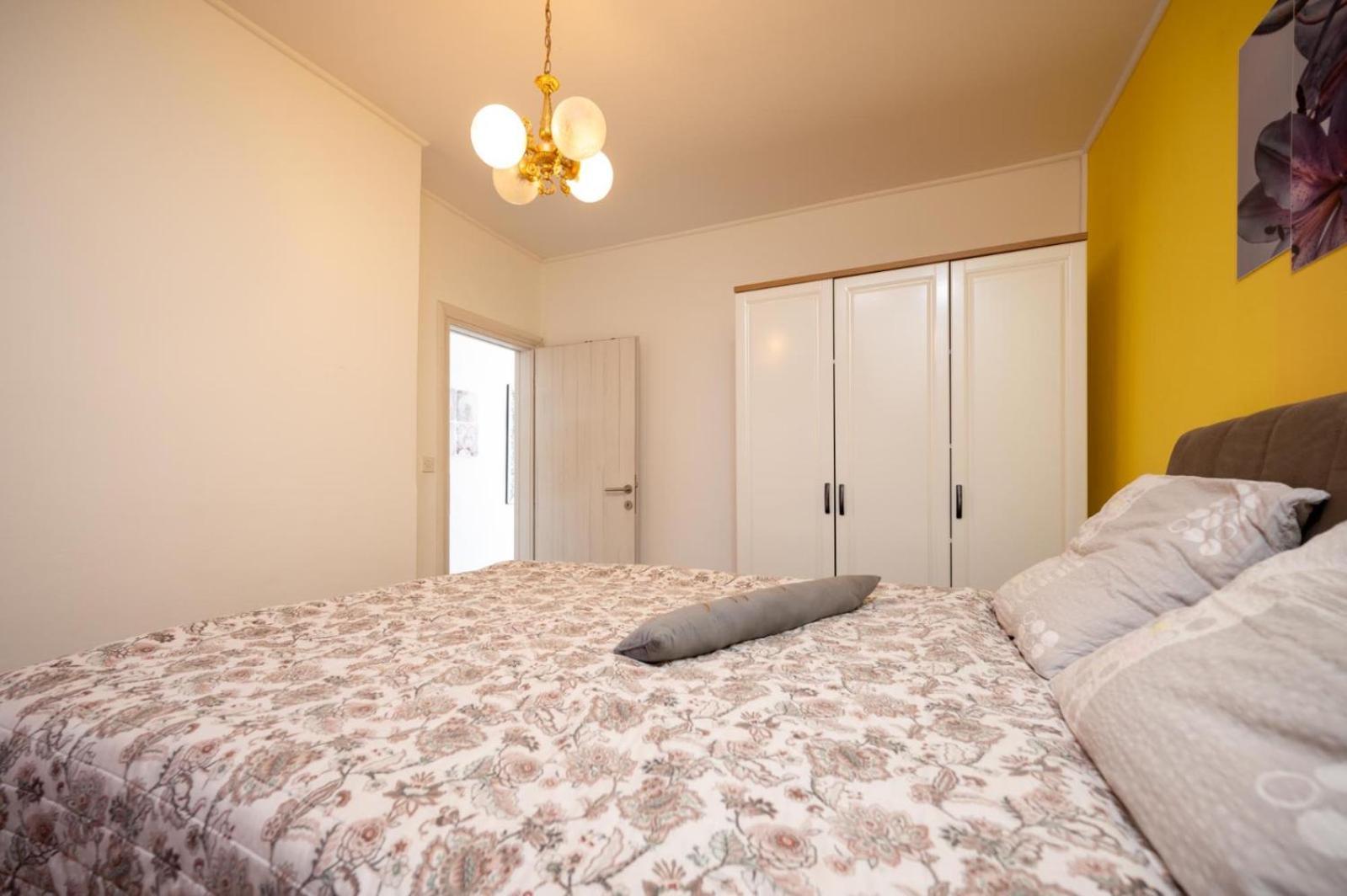 Apartments Lucija Trogir Exterior photo